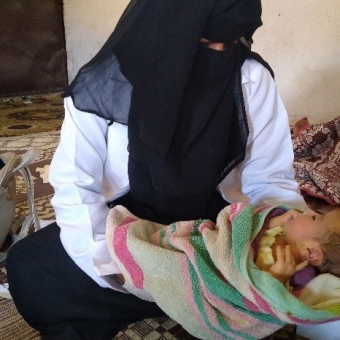 بفضل المشروع التكاملي.. مخاوف الحمل الأول والولادة لم تسرق فرحة "مجاني" باستقبال ملاكها