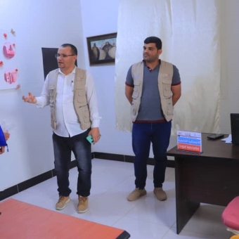 وفد تركي يزور المساحات الآمنة للنساء والفتيات