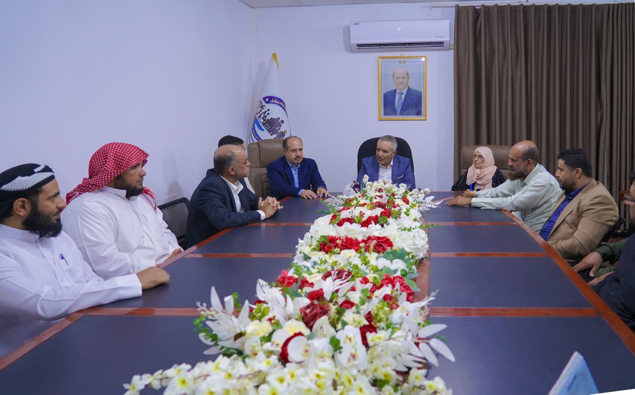 بحضور الوصول الإنساني.. وزير الشؤون الاجتماعية يناقش مع ممثلي منظمات المجتمع المدني تطوير العمل الإنساني