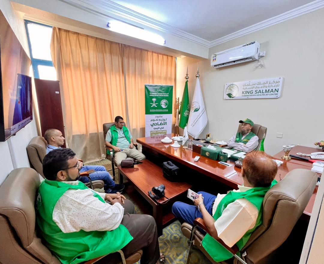 الوصول الإنساني ومركز الملك سلمان يبحثان تنفيذ مشروع الأضاحي في عدن 