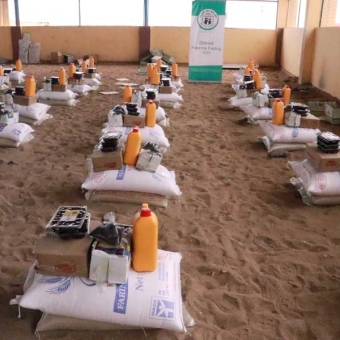 Distribution of food baskets to Yemeni refugees in Djibouti