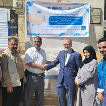 Maternity and Childhood Hospital in Marib receives 3 incubators for premature infants