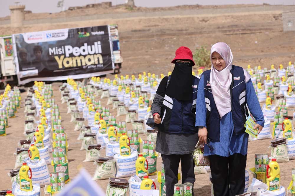 Distribution of 400 food baskets and 514 iftar meals