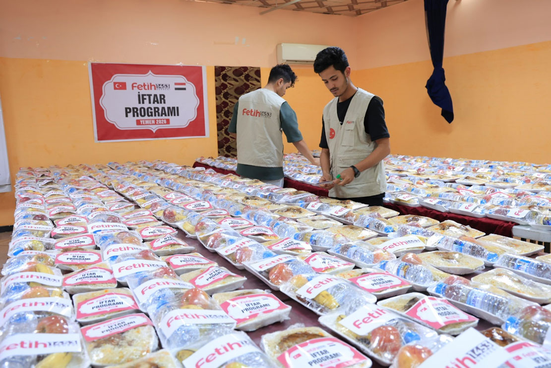 1,333 ready-to-eat iftar meals distributed to the needy and displaced